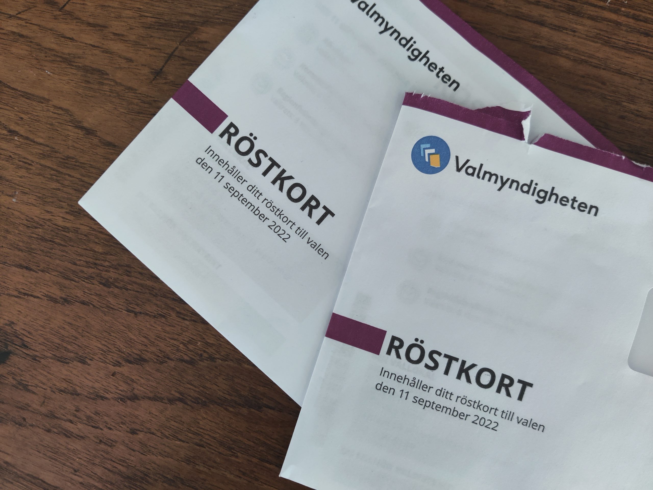 Poliser, rösta blått